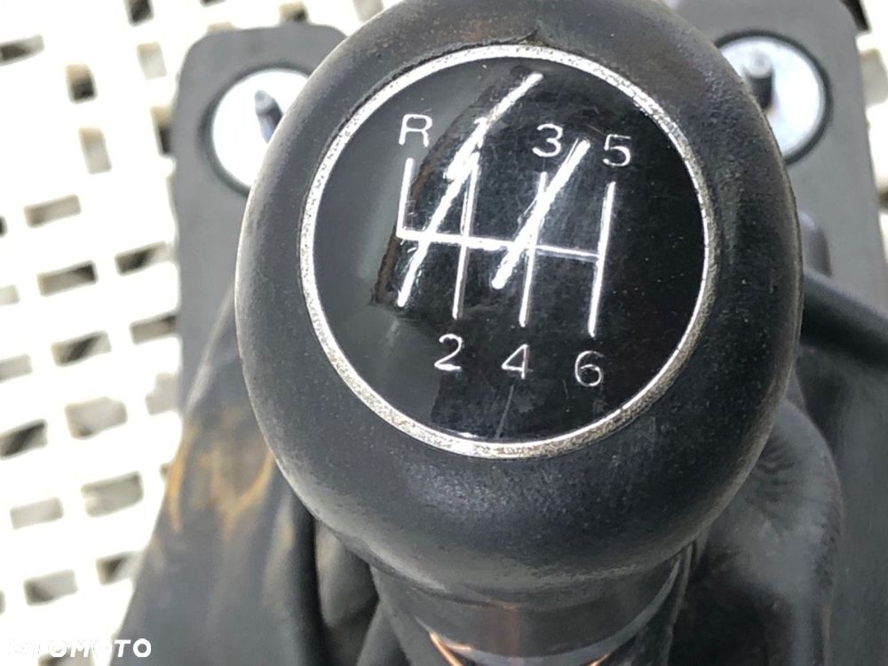 DŹWIGNIA ZMIANY BIEGÓW - 114.00 PLN - AUDI A4 B8 (8K2) 2007 - 2015 3.0 TDI quattro 176 kW [240 KM] - 4