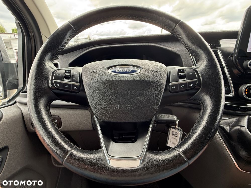 Ford 2022/TRANSIT CUSTOM LIMITED L2H1/170KM/Navi/Klima/Kamera/Grzane fotele/PDC przód i tył/Grzana szyba/ - 30