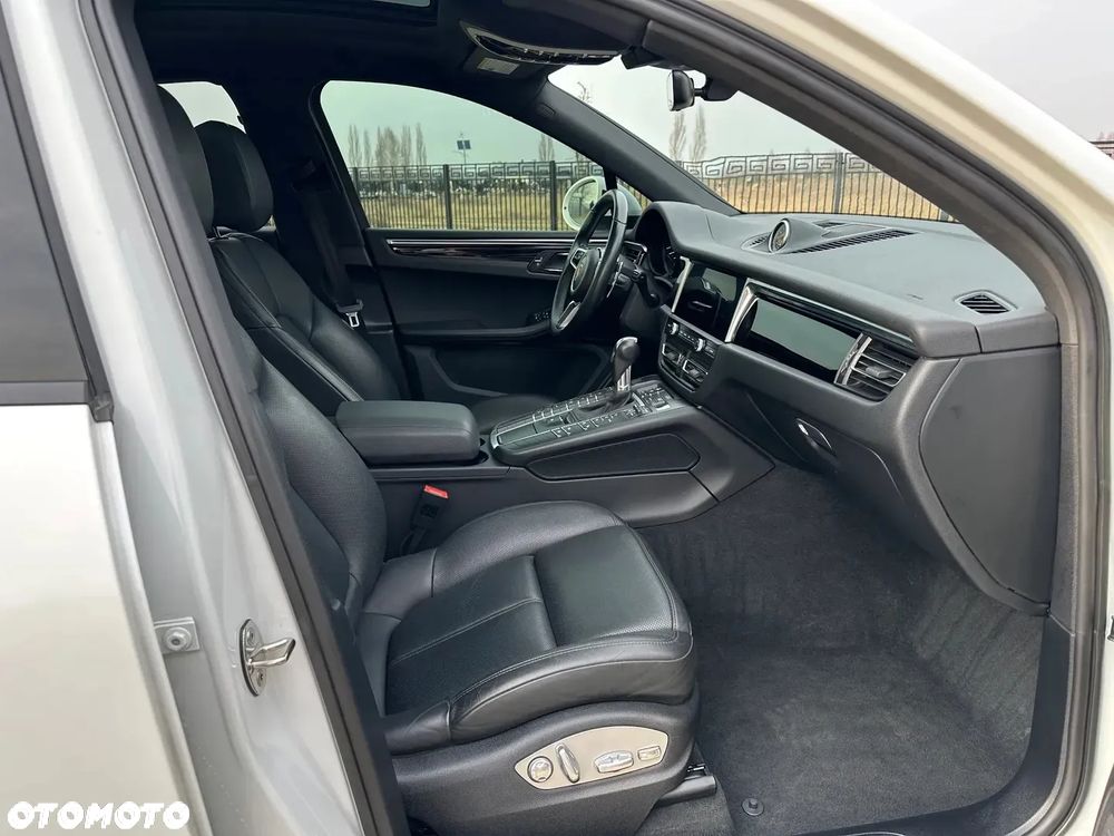 Porsche Macan PDK - 21