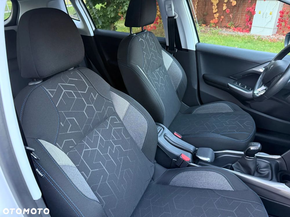 Peugeot 2008 - 23