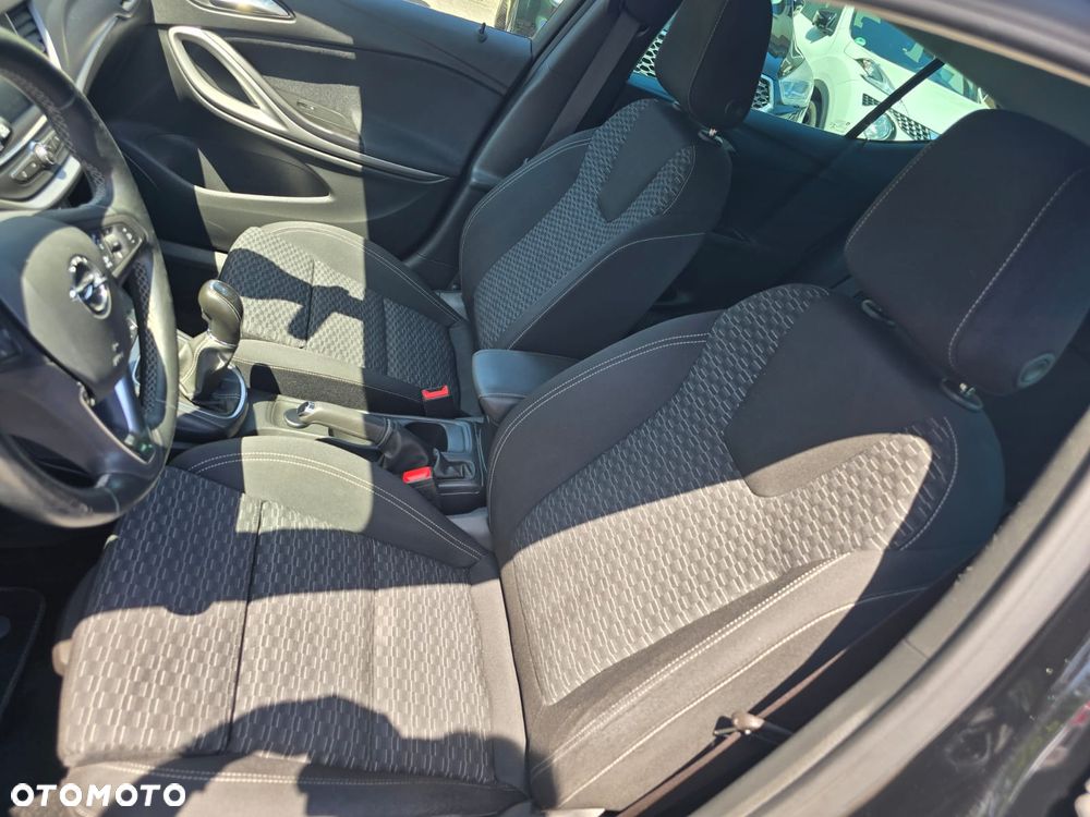 Opel Astra 1.6 D Start/Stop Dynamic - 8