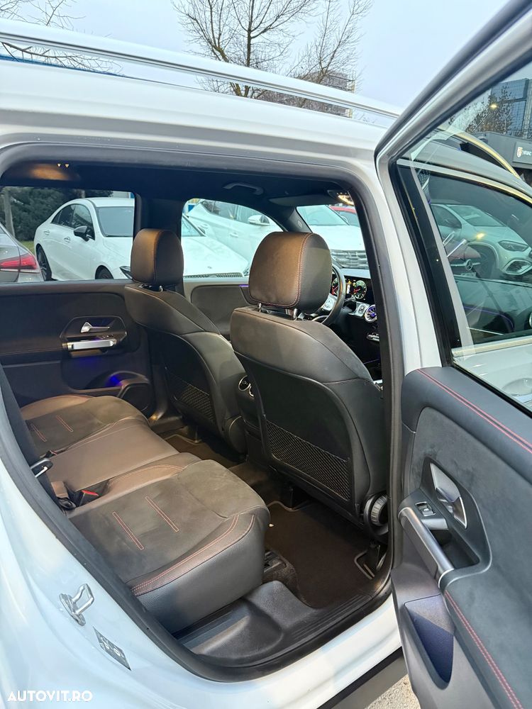 Mercedes-Benz GLB - 16