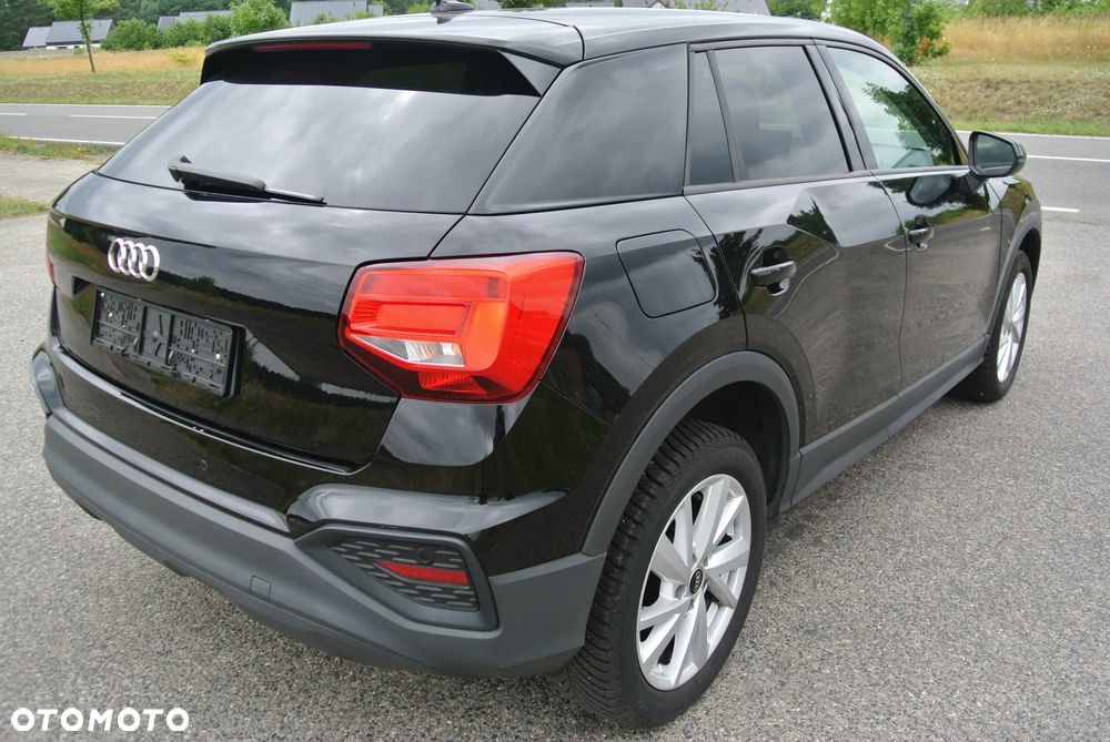 Audi Q2 35 TFSI S tronic design - 4
