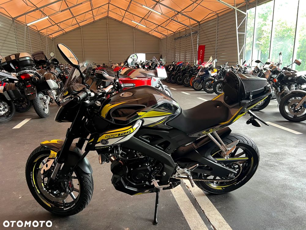 Yamaha MT - 9
