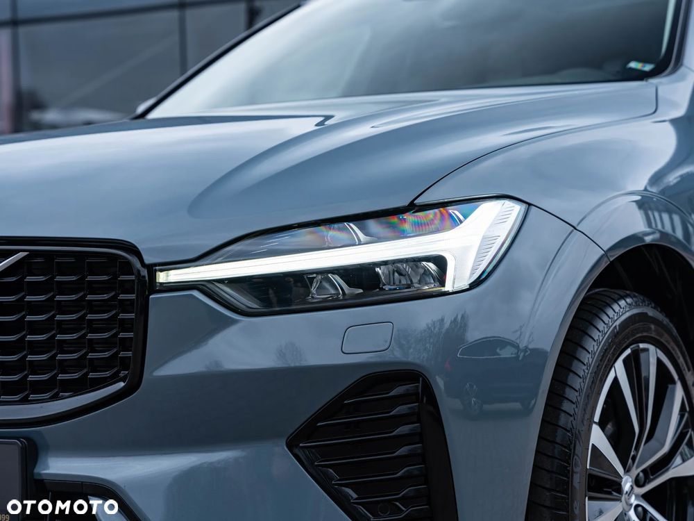 Volvo XC 60 B4 D Plus Dark - 16