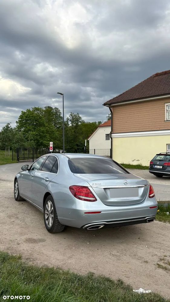 Mercedes-Benz Klasa E - 18
