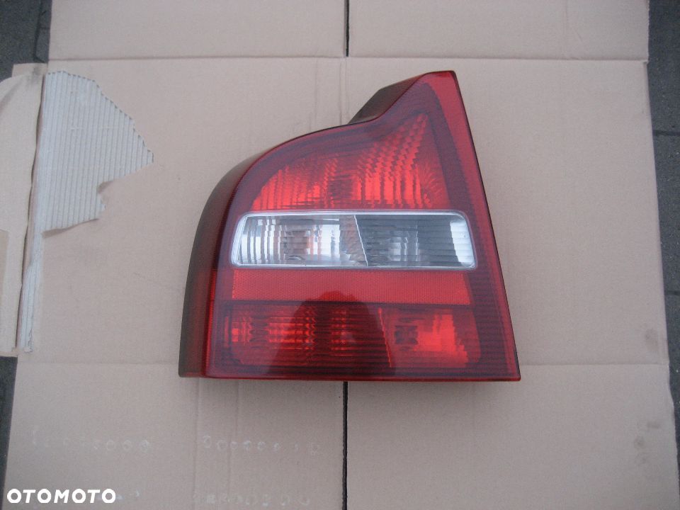 volvo s80 98-03r lampa tył lewa kompletna europa