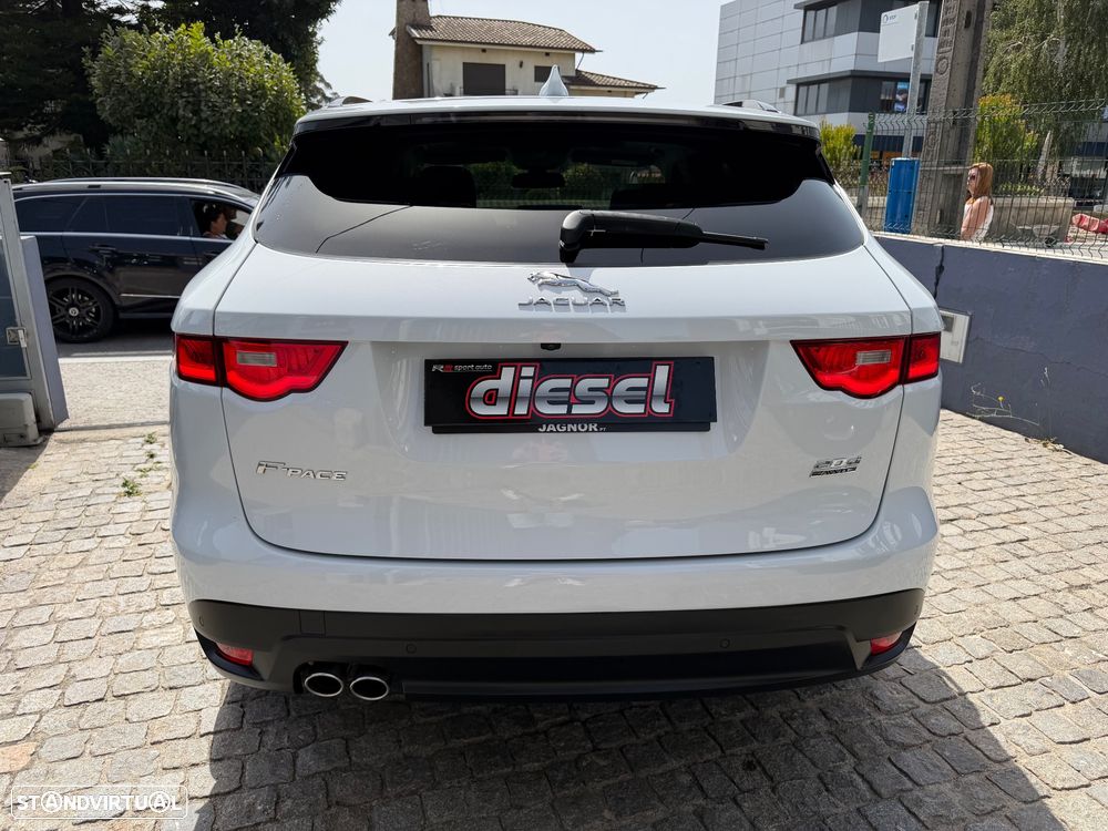 Jaguar F-Pace 20d Aut. R-Sport - 13