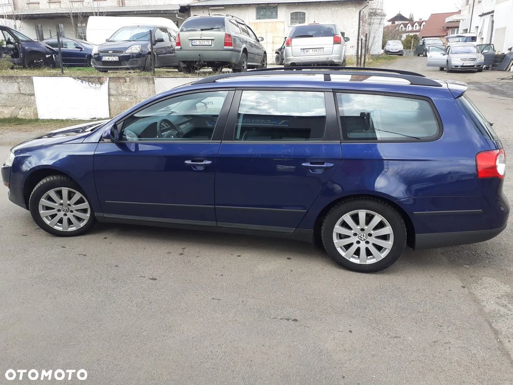 Volkswagen Passat 1.9 TDI Comfortline - 5