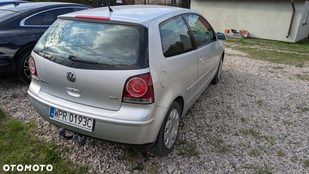 Volkswagen Polo 1.4 TDI Comfortline - 4