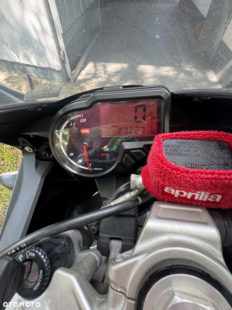 Aprilia RS - 8
