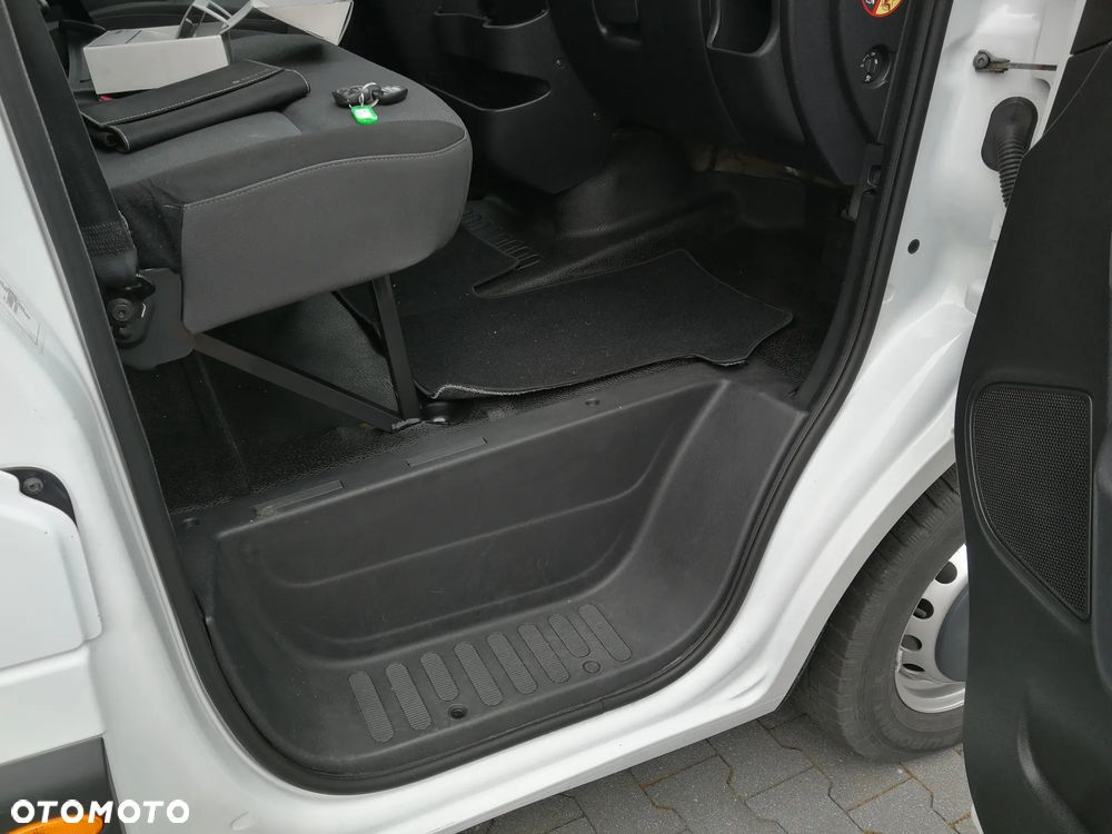 Renault Master - 11