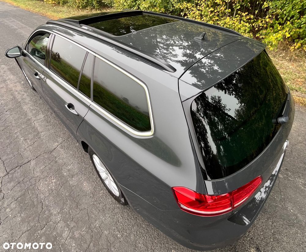 Volkswagen Passat - 5