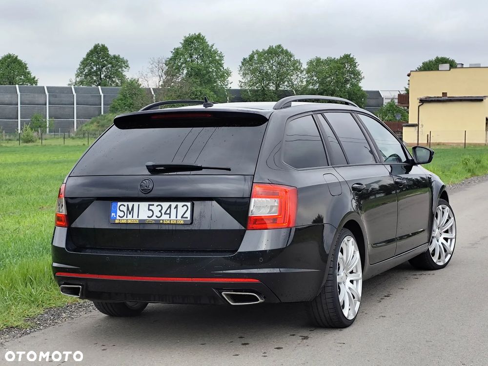 Skoda Octavia 2.0 TDI DSG RS - 21
