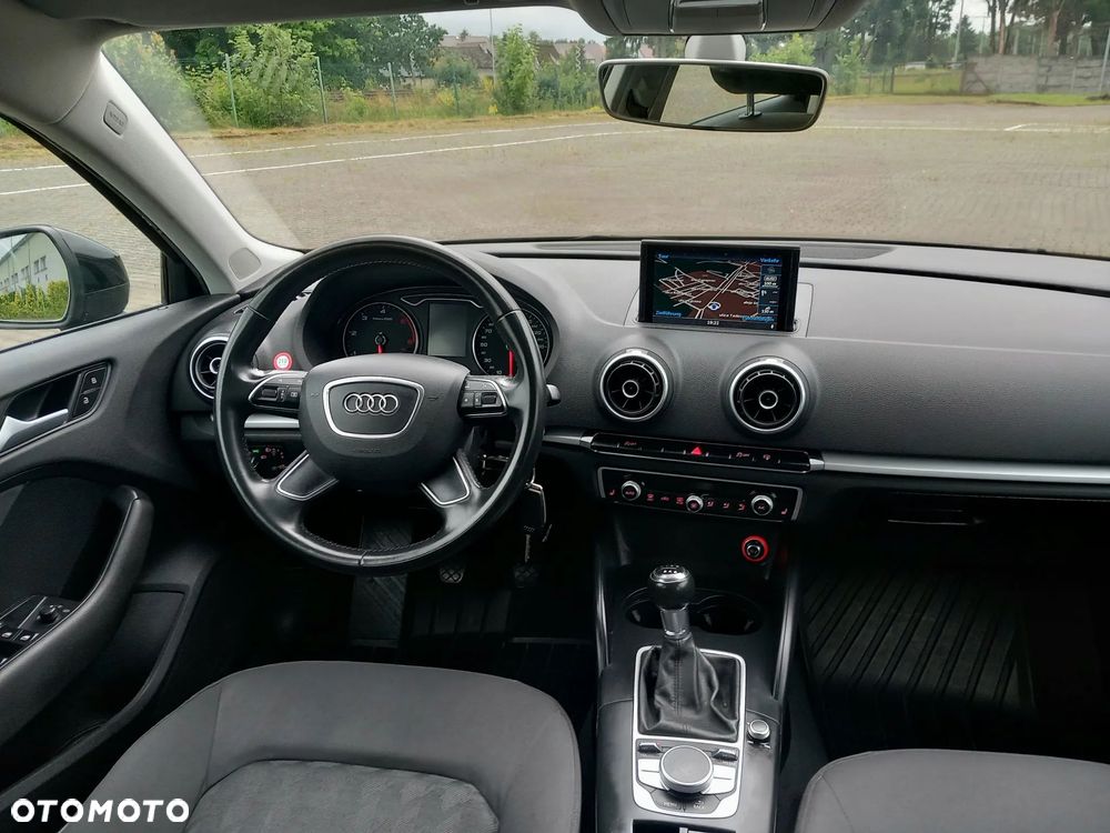 Audi A3 Sportback 2.0 TDI (clean diesel) Ambiente - 34
