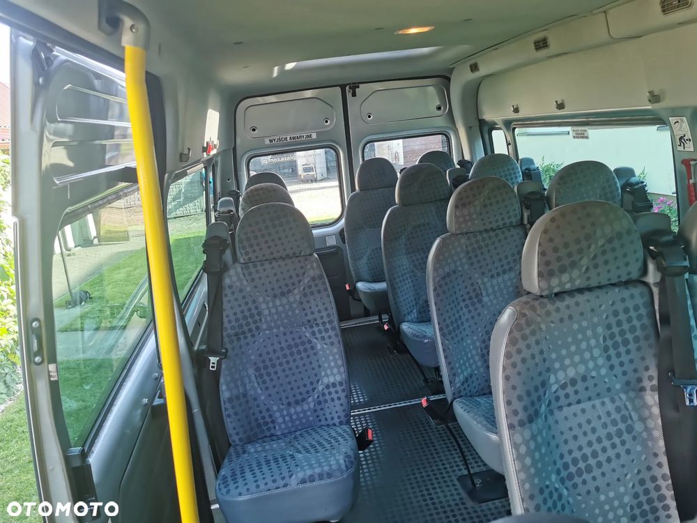Ford Transit 350L Trend - 6