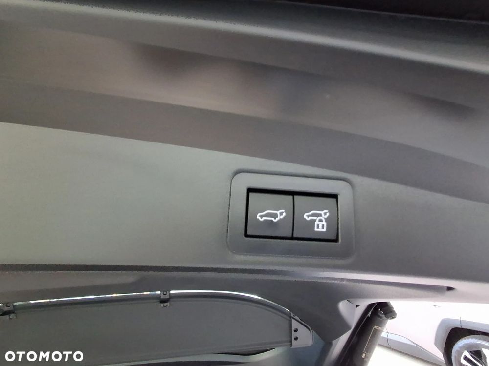 Toyota Corolla 1.8 Hybrid GR Sport - 17