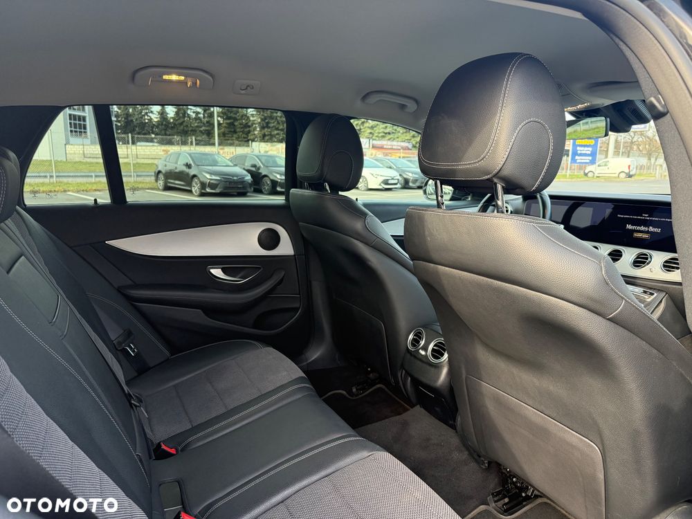 Mercedes-Benz Klasa E 220 d 9G-TRONIC Avantgarde - 19