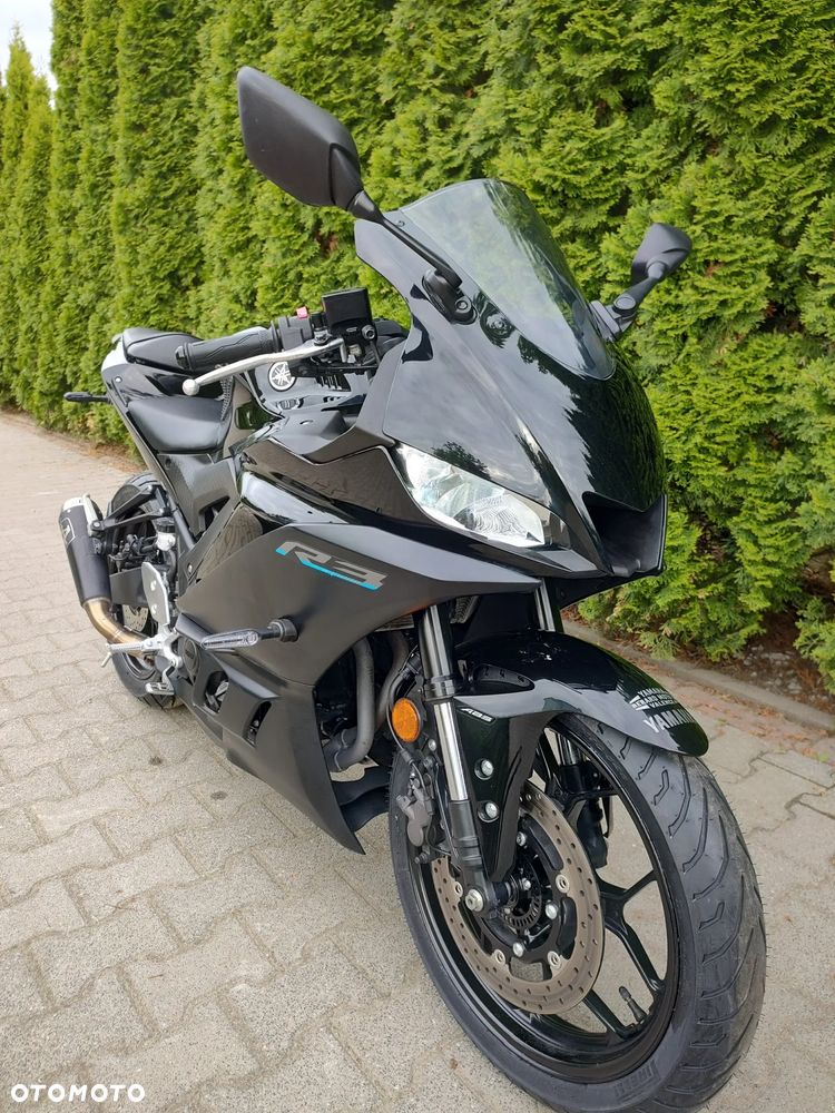 Yamaha R3 - 1