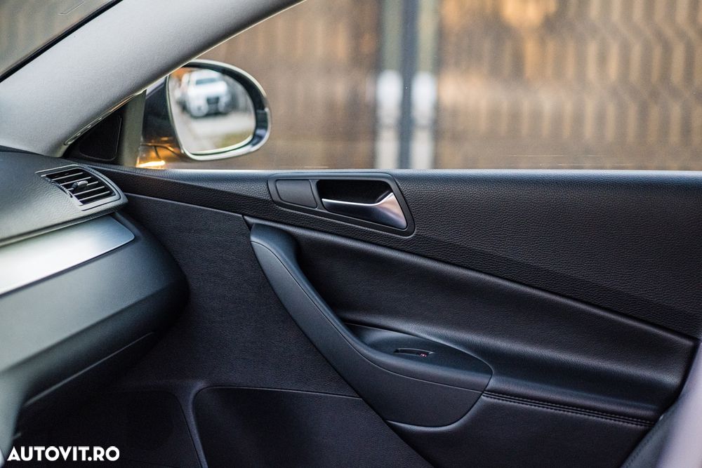 Volkswagen Passat Variant 2.0 TDI BlueMotion Technology Highline DSG - 22