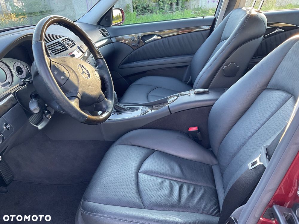 Mercedes-Benz Klasa E 500 Avantgarde - 21
