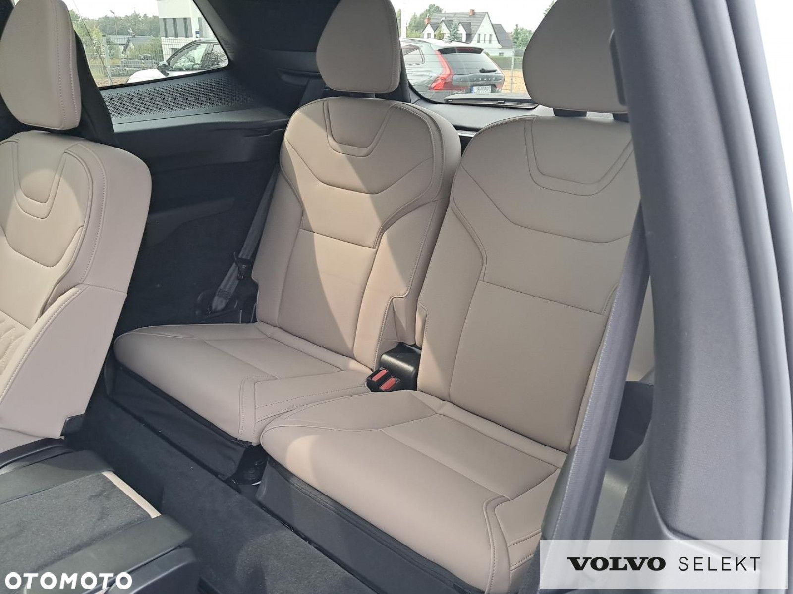 Volvo EX90 - 18