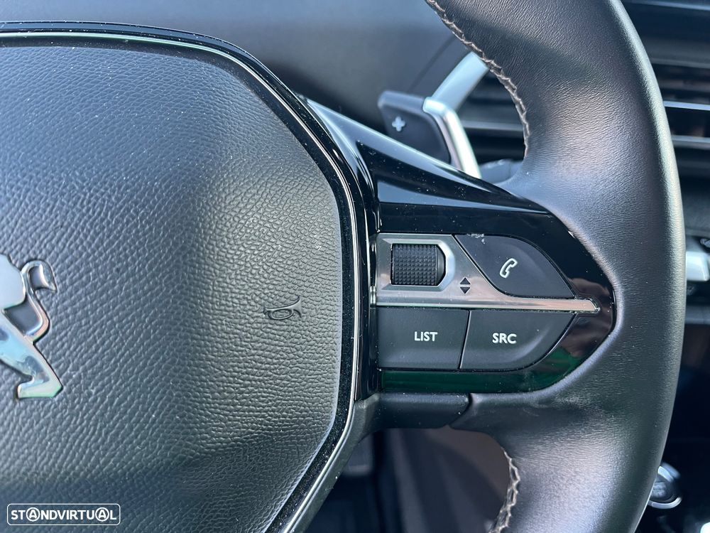 Peugeot 3008 1.6 Hybrid Allure Pack e-EAT8 - 31