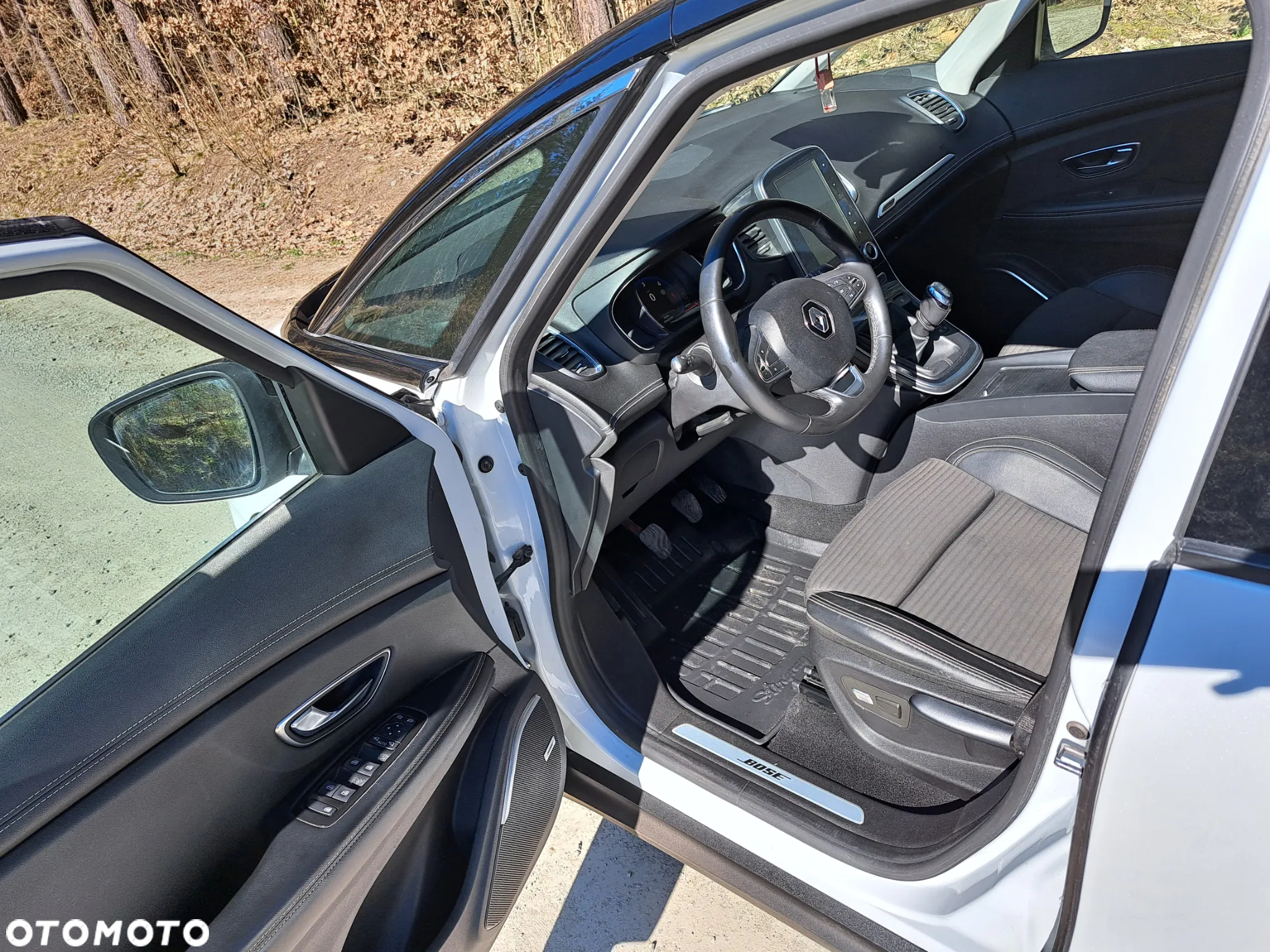 Renault Scenic 1.6 dCi Energy Bose - 30