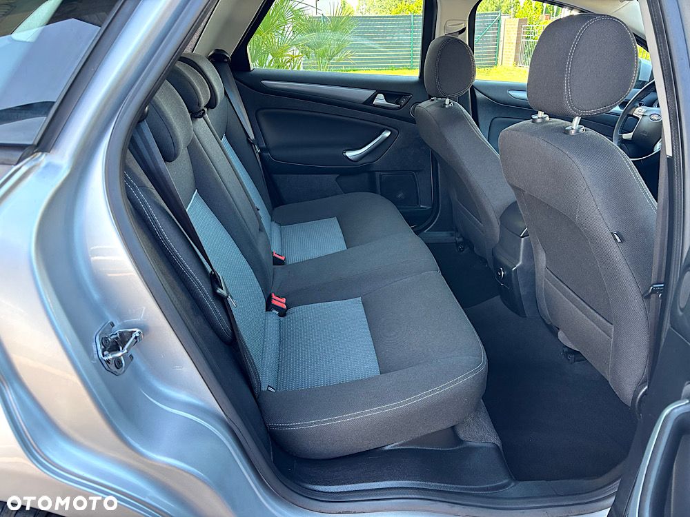 Ford Mondeo 2.0 TDCi Titanium - 25