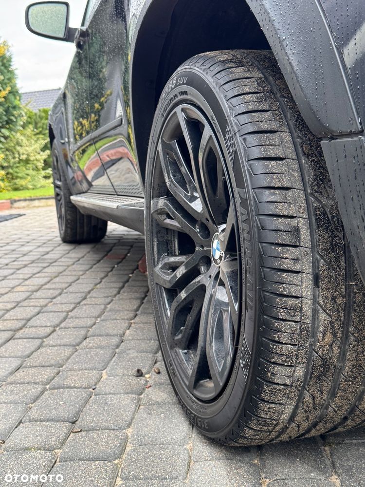 BMW X5 4.8i xDrive - 22