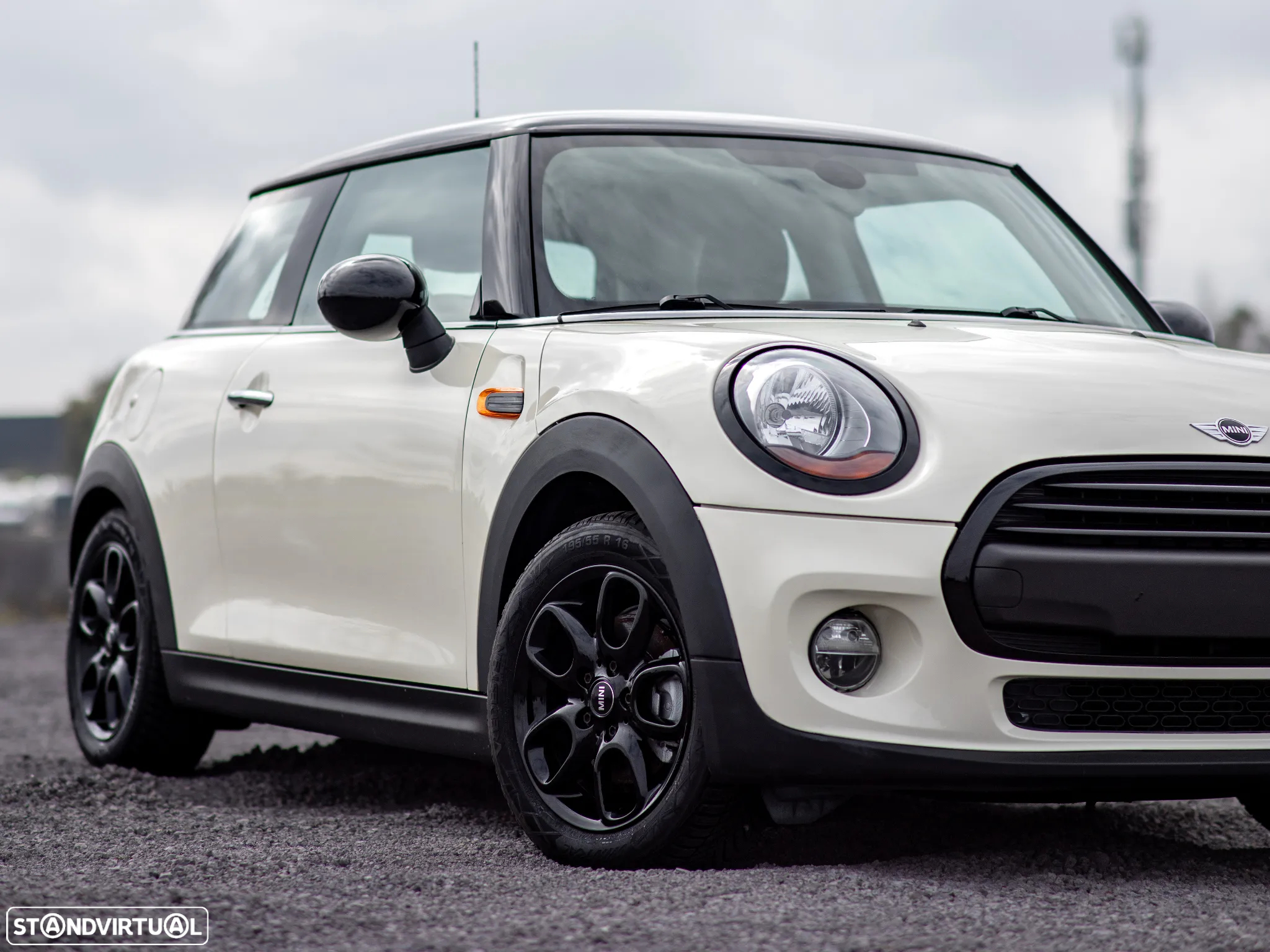 MINI 3 Portas One D - 9