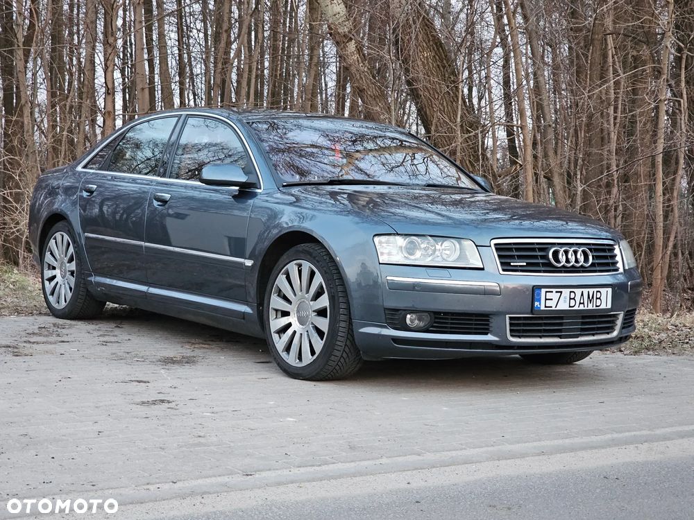 Audi A8 4.2 Quattro - 9