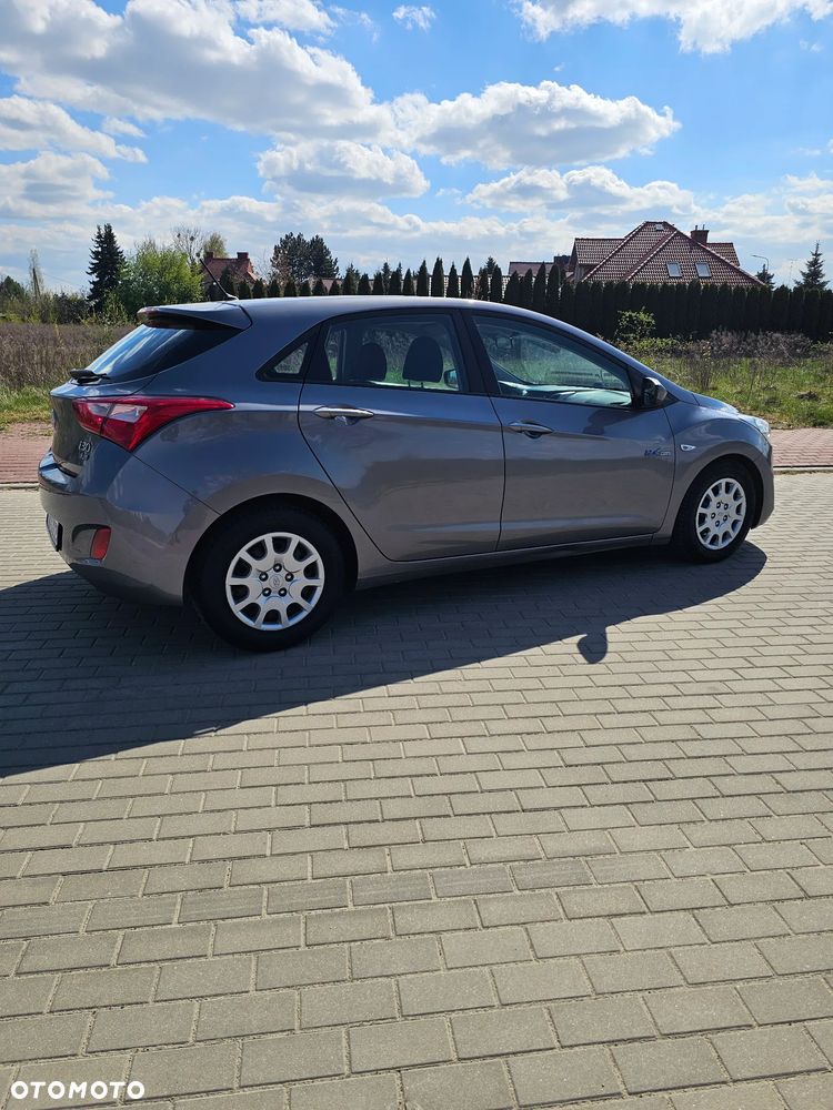 Hyundai i30 1.6 CRDI Trend - 9