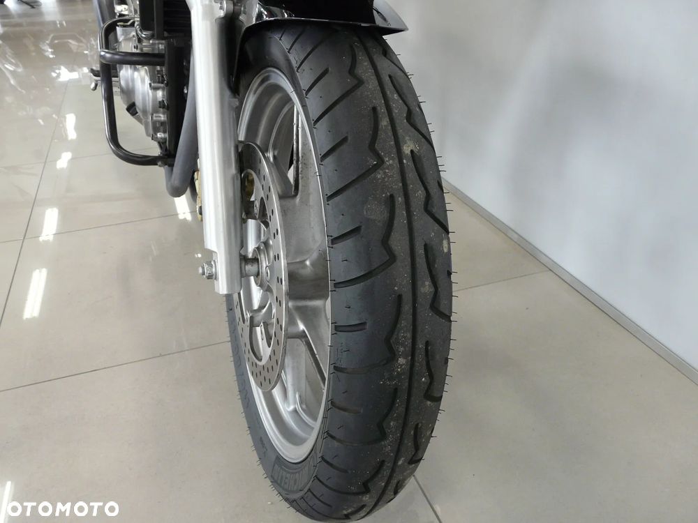 Honda CB - 21