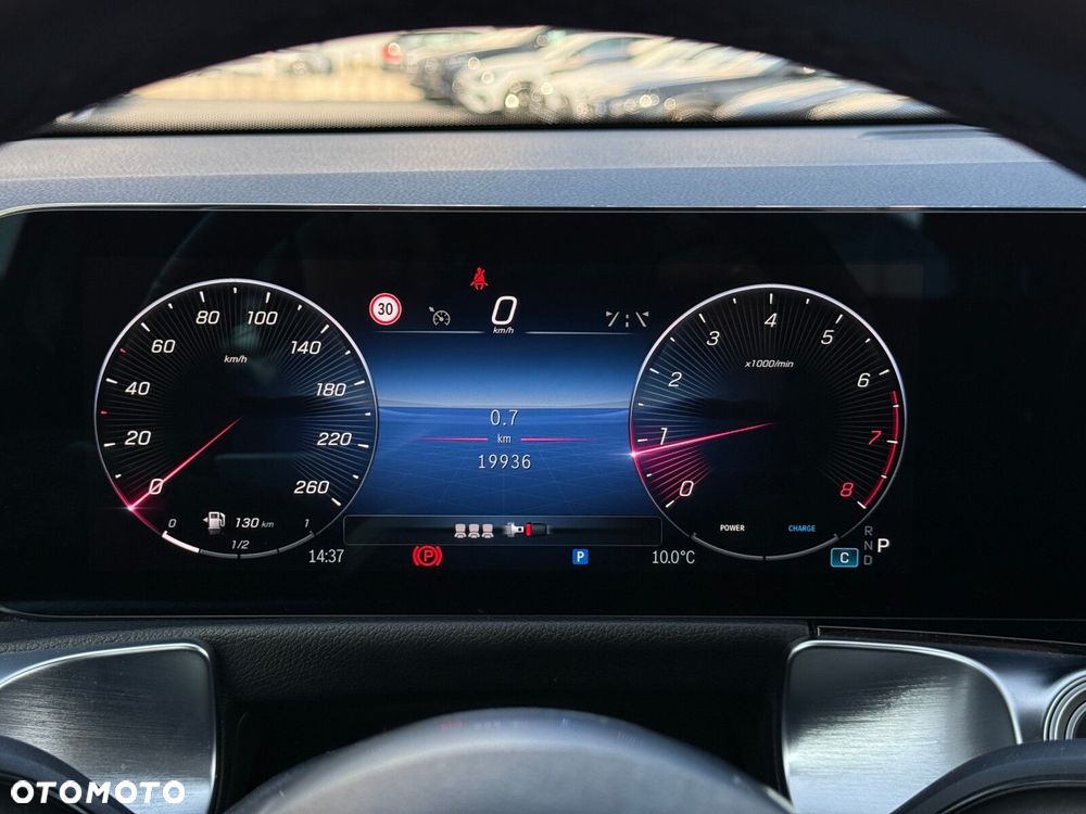 Mercedes-Benz GLB 200 Progressive 7G-DCT - 32