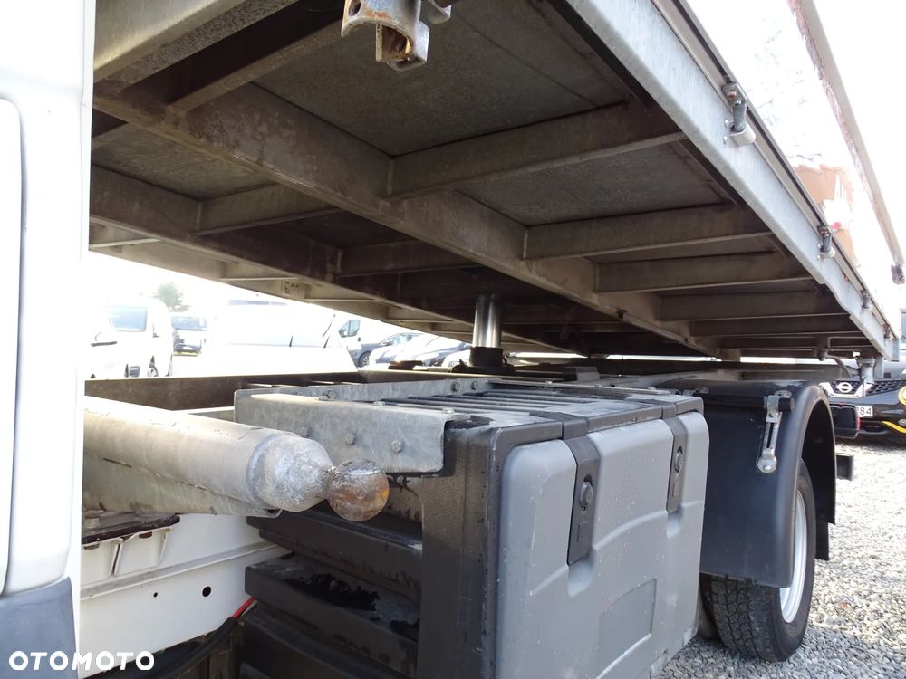 Mercedes-Benz SPRINTER - 17