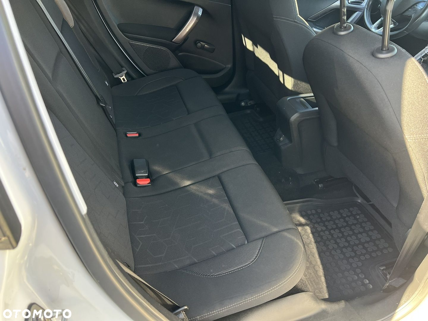 Peugeot 2008 - 16