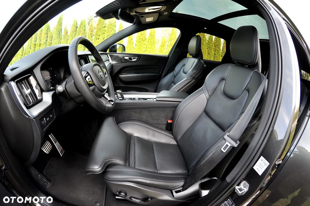 Volvo XC 60 T6 AWD Recharge Geartronic RDesign - 22