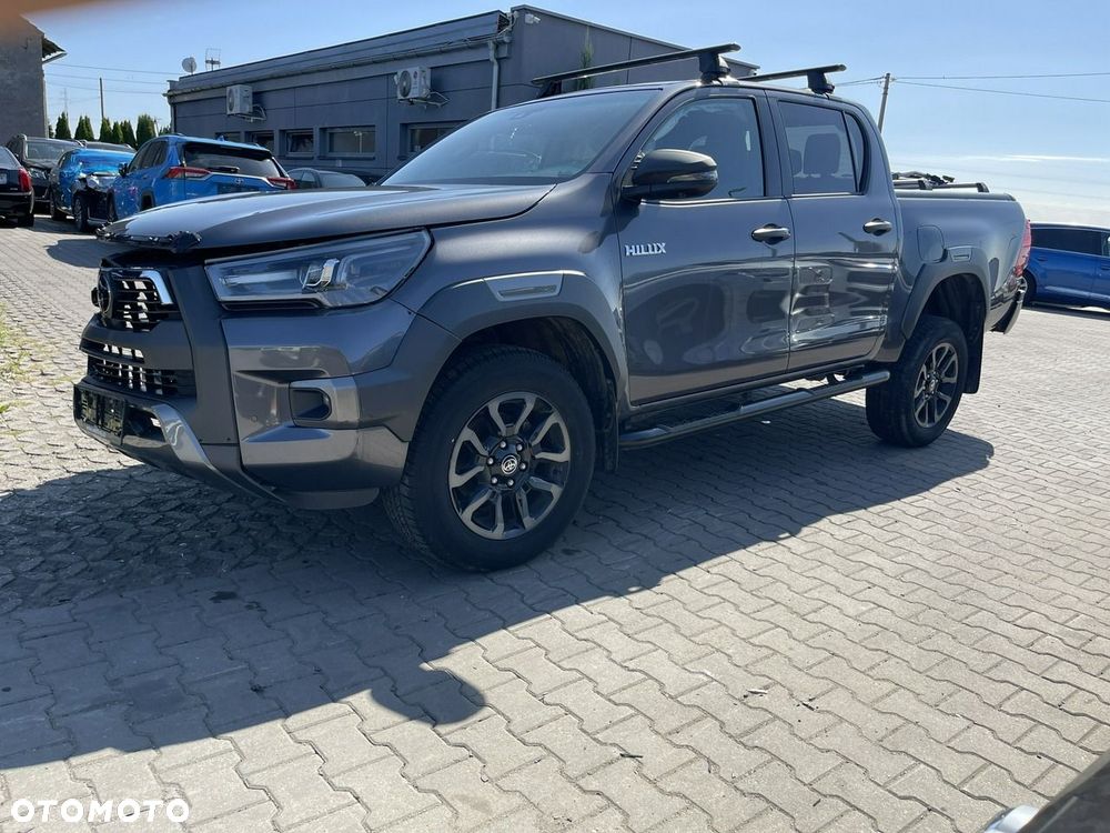 Toyota Hilux 4x4 Double Cab Autm Invincible - 2