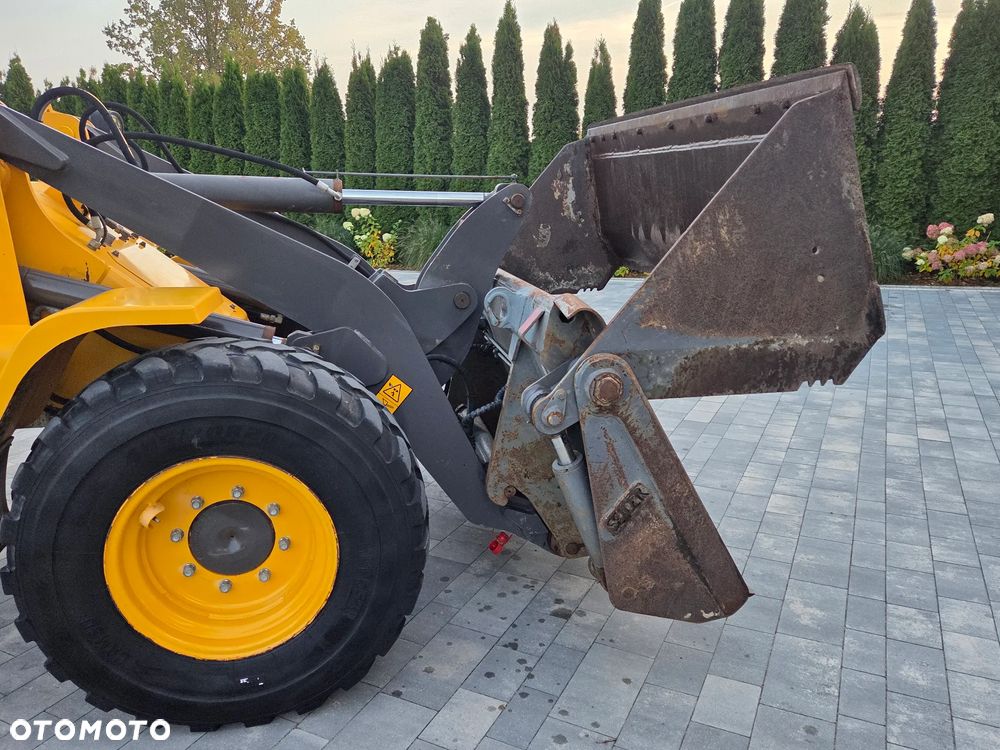 Volvo L30G - 8
