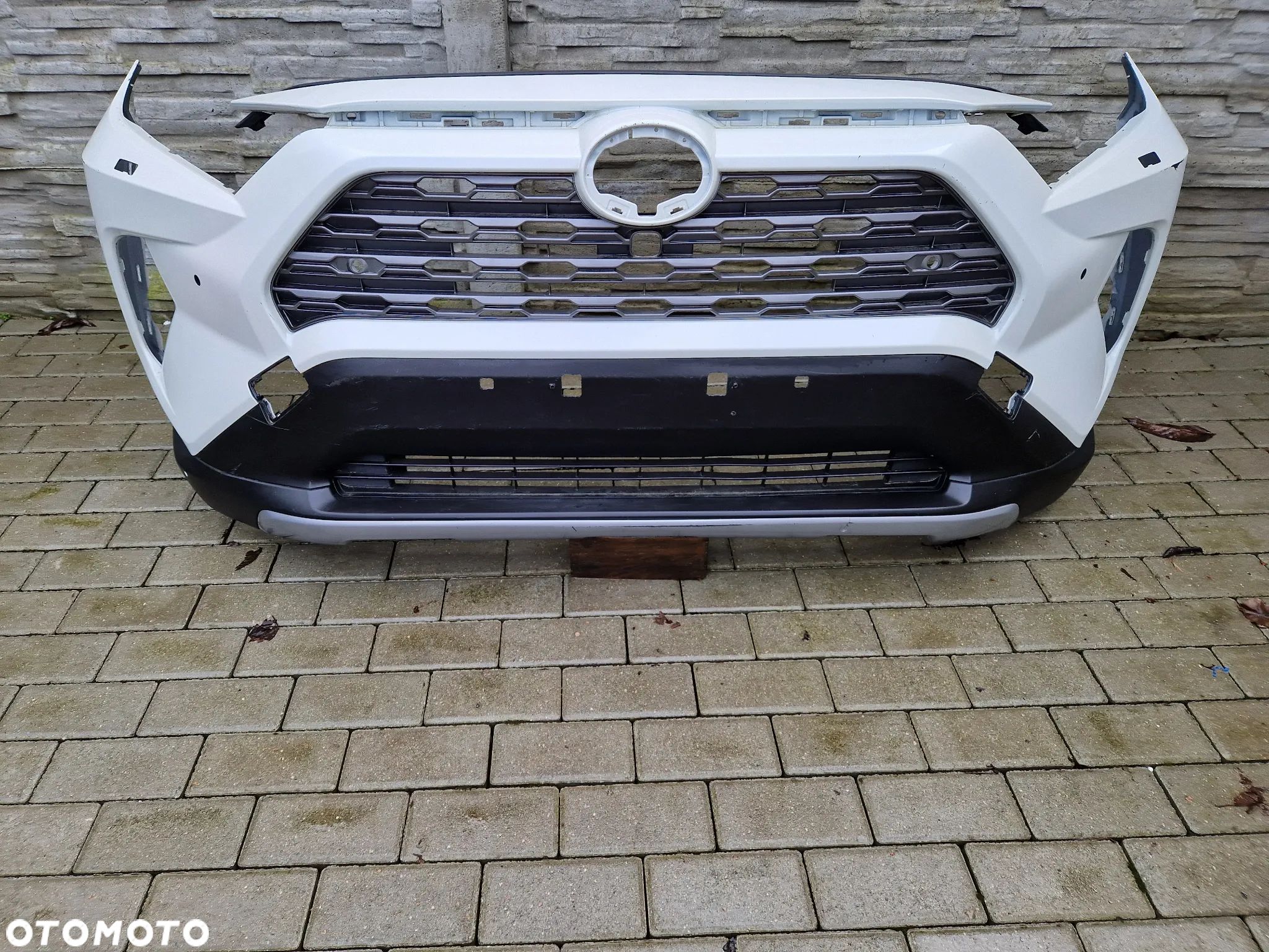 Zderzak Toyota Rav4 v 2019- - 1