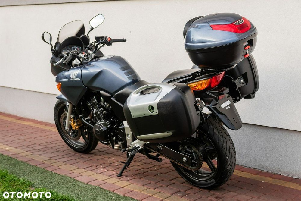 Honda CBF - 4