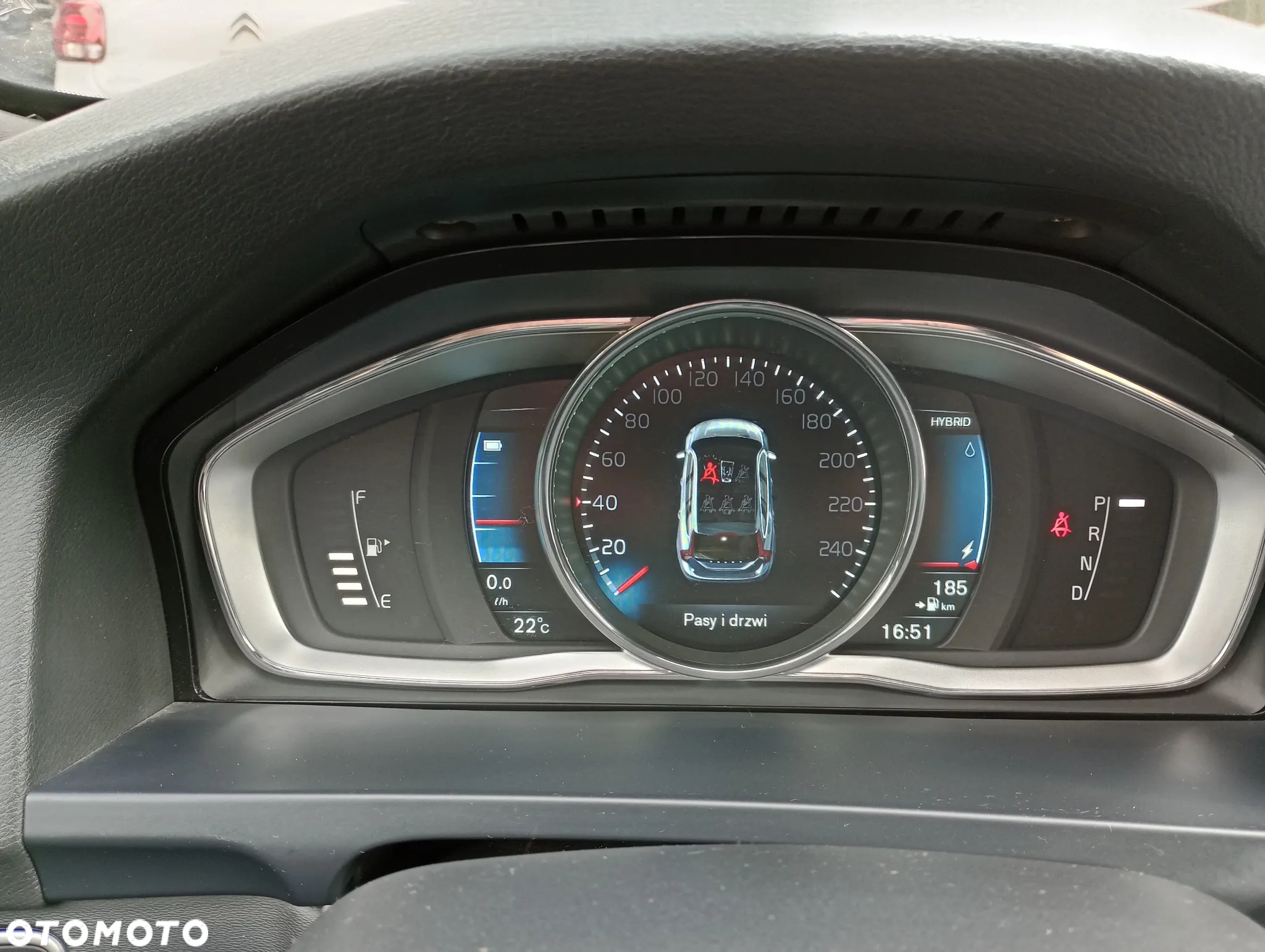 Volvo V60 D5 AWD R-Design Summum - 18