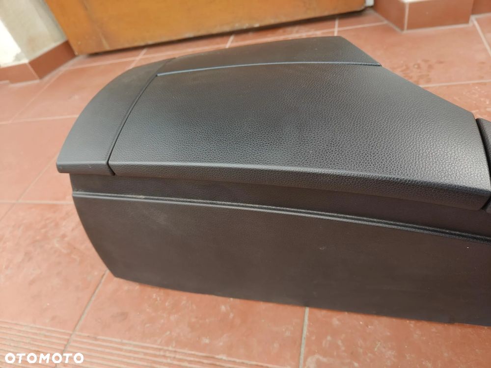 BMW 5 E60 e61 Podłokietnik CZARNY Europa Idealny - 3