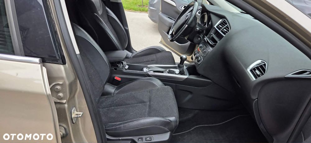 CITROEN C4 II B7 fotel przód prawy lewy kanapa tył komplet - 2