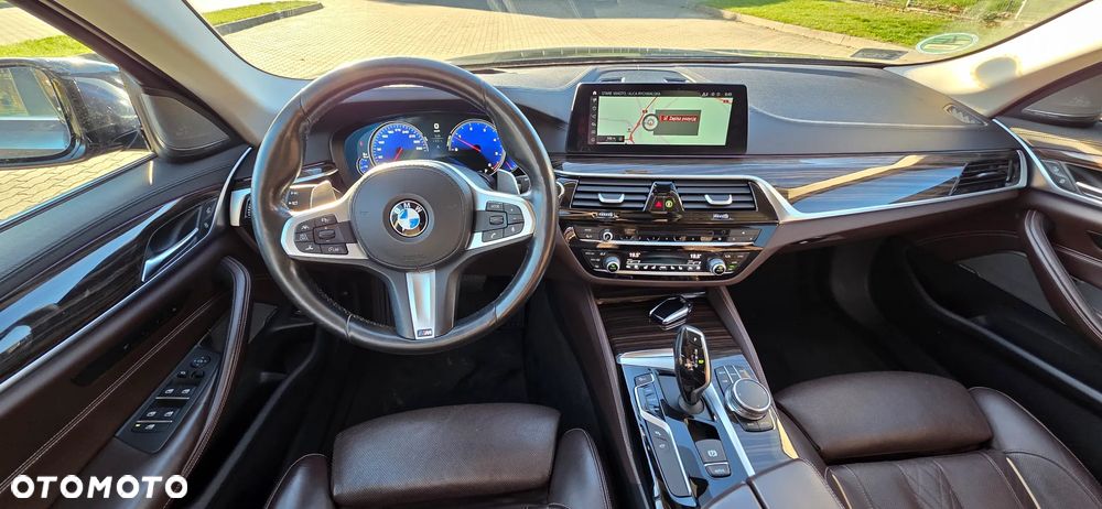 BMW Seria 5 520d Luxury Line sport - 17