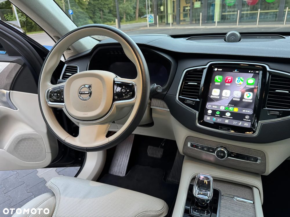 Volvo XC 90 T8 AWD Plug-In Hybrid Ultimate Dark 7os - 15