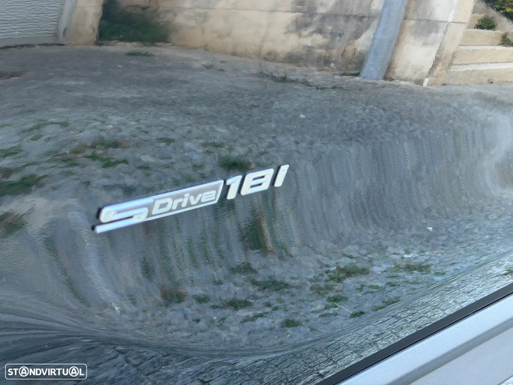 BMW X1 sDrive18i Advantage - 34