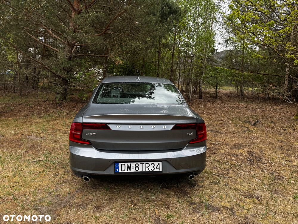 Volvo S90 D4 Momentum - 11