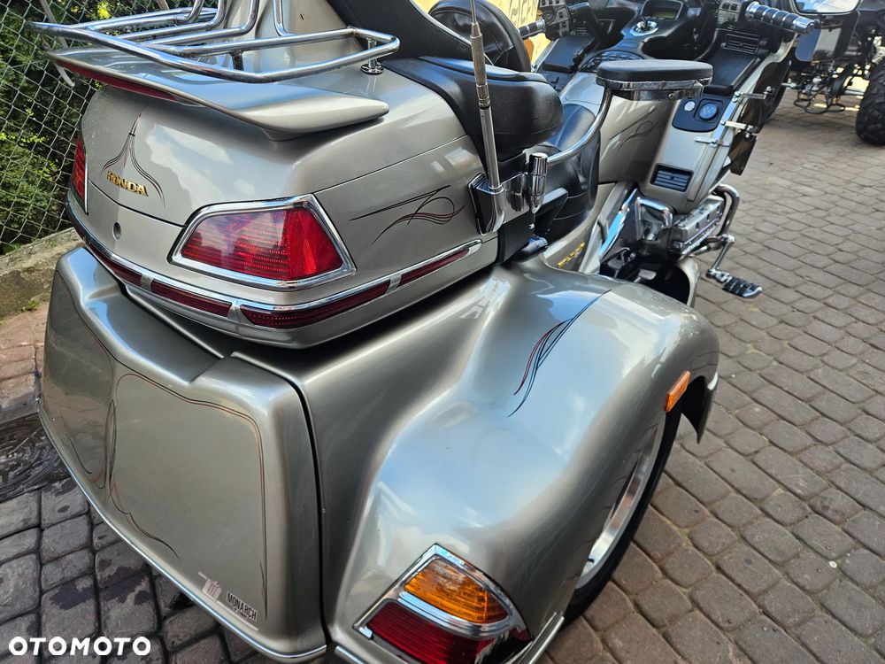 Honda GL - 27